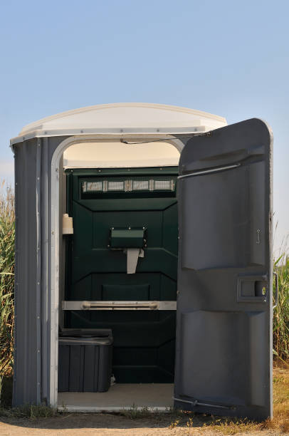 Best Handicap porta potty rental  in Lla Lla, WA